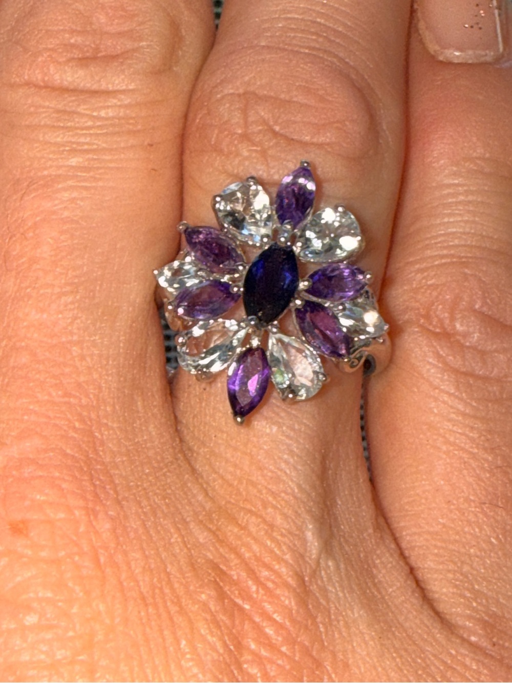 ✨New✨Purple Amethyst & White Topaz Floral Ring 8